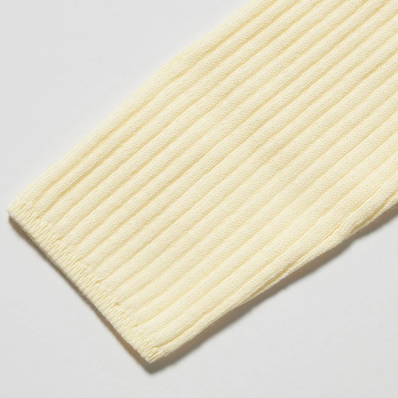 UNIQLO UV Protection Crew Neck Cropped Cardigan - White - Picture 5 of 7